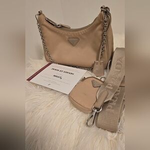 Prada Re-Edition 2005 👜